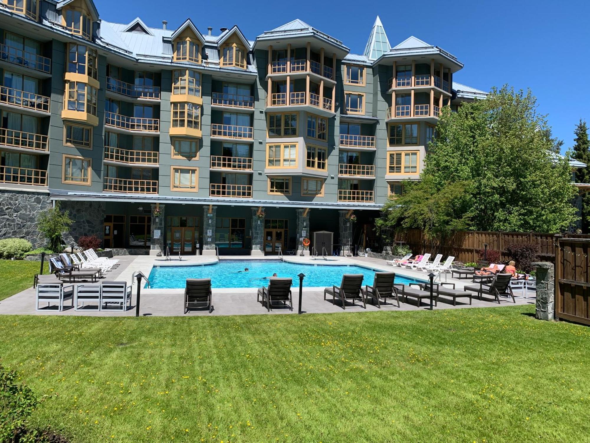Spring Summer Special Cascade Lodge Suite Wifi 2 Hot Tubs Pool Gym Sauna Ski & Bike Storage Room Whistler Exterior foto